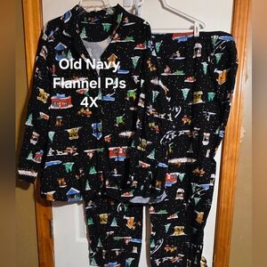 Old Navy Black Holiday Print Flannel Pajama Set